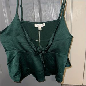 Large She & Sky Front Bow Tank